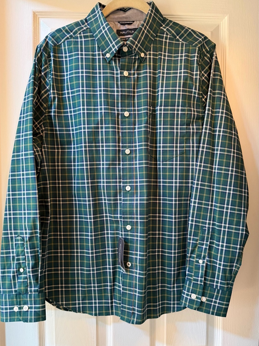 NAUTICA Classic Fit Plaid Button Up Men’s Shirt-Large